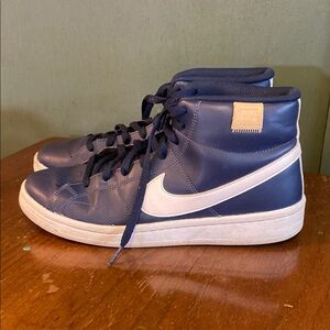 Nike Court Royale 2 Mid mens size 9 blue leather white athletic sneakers shoes